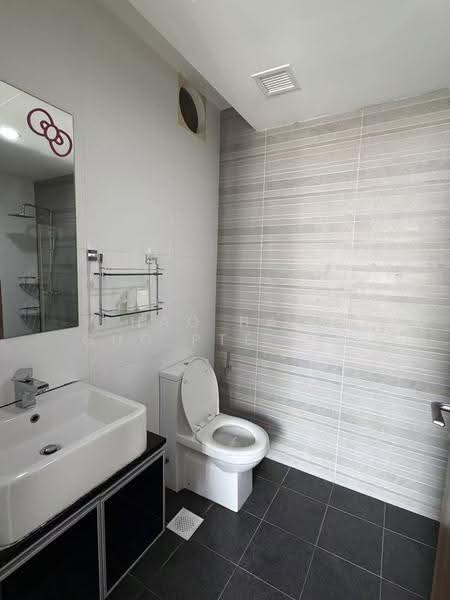 Parc Somme, 62 Somme Road, Farrer Park / Serangoon Rd, 1 Bedroom, 388 sqft, Apartment For Sale, by ANDY HUANG, 500281044 - Bathroom - PropertyGuru.com.sg