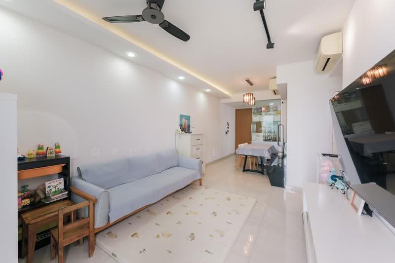Prive, 39 Punggol Field, Hougang / Punggol / Sengkang, 2 Bedrooms, 883 sqft, Condominium For Sale, by Qristine Goh, 500281046 - Living Room - PropertyGuru.com.sg