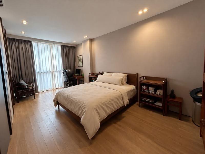 * Move-in Ready FH Semi-Detached * 6 Ensuites * Lift and Pool * 11.9m Frontage *, Greenleaf, Holland, Mount Sinai, Grove, Moonbeam, Jelita, Ming Teck Park, Namly, Sixth Ave, Tanglin / Holland / Bukit Timah, 6 Bedrooms, 6,926 sqft, Semi-Detached House For Sale, by Pauline Tan, 500281057 - PropertyGuru.com.sg