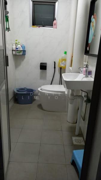 Blk 834 Woodlands, Street 83, 5 Bedrooms, 2,066 sqft, HDB Flat For Sale, by Daniel Lim Yong Joo, 500281068 - Bathroom - PropertyGuru.com.sg