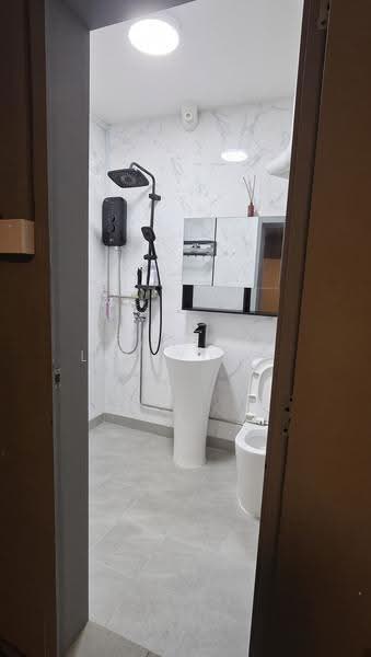 Blk 834 Woodlands, Street 83, 5 Bedrooms, 2,066 sqft, HDB Flat For Sale, by Daniel Lim Yong Joo, 500281068 - Bathroom - PropertyGuru.com.sg