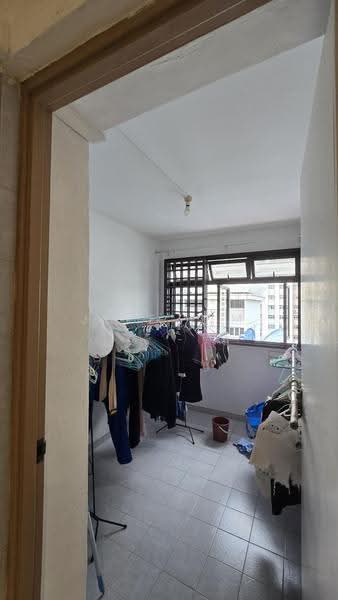 1 Dover Road, 1 Dover Road, Buona Vista / West Coast / Clementi New Town, Room Rental, 200 sqft, HDB Flat For Rent, by Jeff Lim, 500281070 - Balcony - PropertyGuru.com.sg