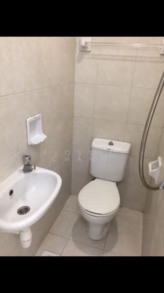 Gardenvista, 950 Dunearn Road, Clementi Park / Upper Bukit Timah, 3 Bedrooms, 1,130 sqft, Condominium For Rent, by Flossie Chang, 500281072 - Bathroom - PropertyGuru.com.sg