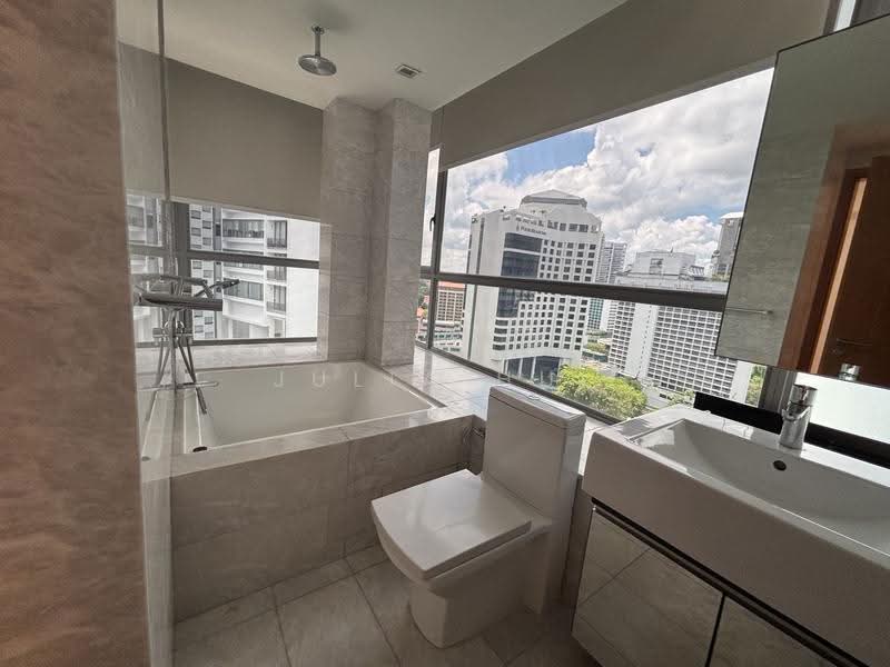 Angullia Park Residences @ Orchard, Tanglin / Holland / Bukit Timah, 3 Bedrooms, 1,948 sqft, Apartment For Sale, by Julia Hui, 500281091 - Bathroom - PropertyGuru.com.sg
