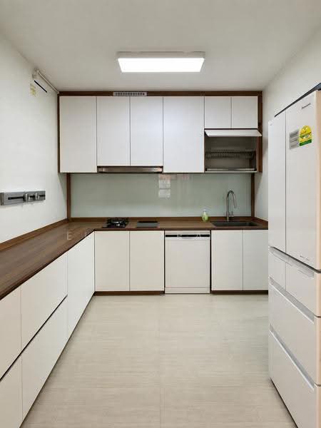 445A Clementi Avenue 3, 445A Clementi Avenue 3, Buona Vista / West Coast / Clementi New Town, 3 Bedrooms, 1,001 sqft, HDB Flat For Rent, by Elena Pang, 500281098 - Kitchen - PropertyGuru.com.sg