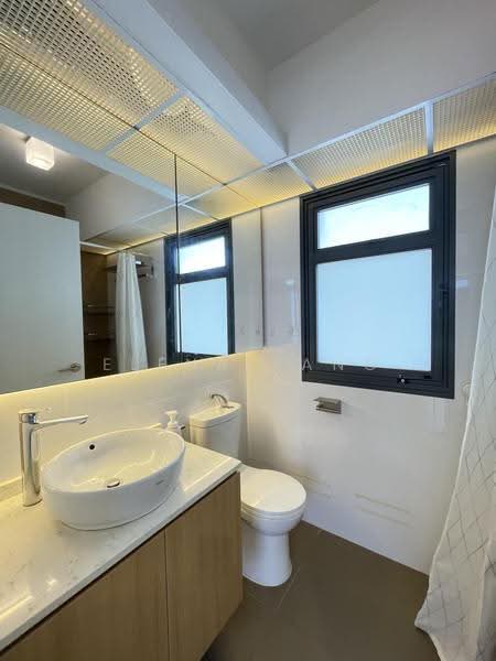 445A Clementi Avenue 3, 445A Clementi Avenue 3, Buona Vista / West Coast / Clementi New Town, 3 Bedrooms, 1,001 sqft, HDB Flat For Rent, by Elena Pang, 500281098 - Bathroom - PropertyGuru.com.sg