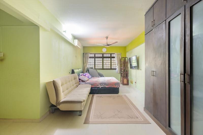 309C Anchorvale Road, 309C Anchorvale Road, Hougang / Punggol / Sengkang, 3 Bedrooms, 1,194 sqft, HDB Flat For Sale, by Queenie Ke, 500281113 - Living Room - PropertyGuru.com.sg