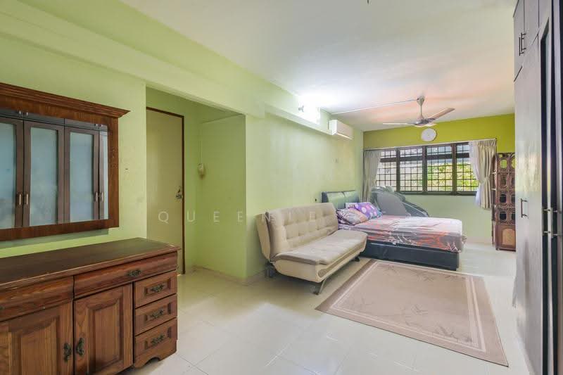 309C Anchorvale Road, 309C Anchorvale Road, Hougang / Punggol / Sengkang, 3 Bedrooms, 1,194 sqft, HDB Flat For Sale, by Queenie Ke, 500281113 - Living Room - PropertyGuru.com.sg