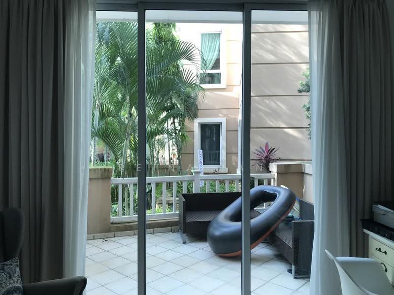 Duchess Crest, 64 Duchess Avenue, Tanglin / Holland / Bukit Timah, 3 Bedrooms, 1,582 sqft, Condominium For Sale, by Reina Tan, 500281119 - Balcony - PropertyGuru.com.sg