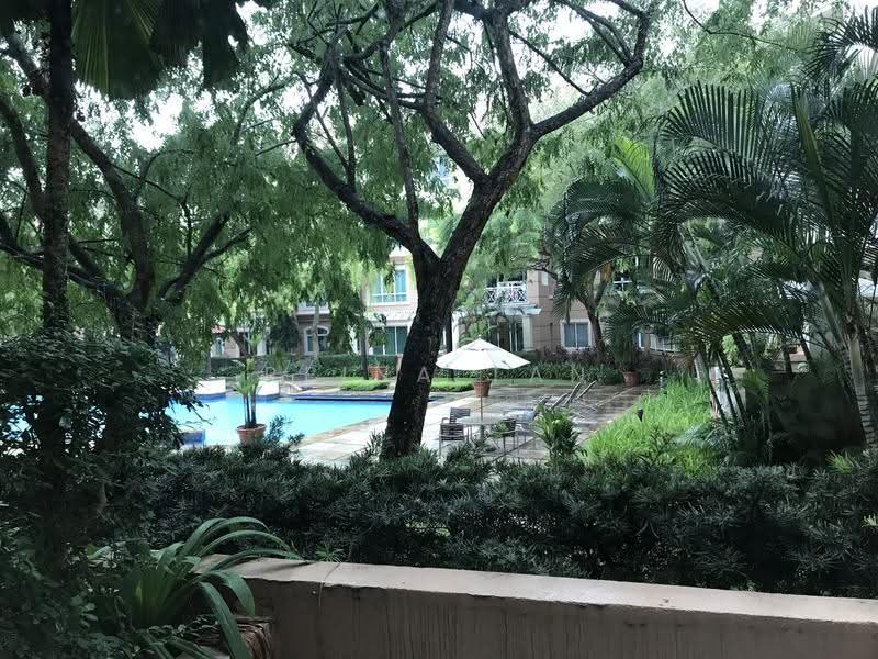 Duchess Crest, 64 Duchess Avenue, Tanglin / Holland / Bukit Timah, 3 Bedrooms, 1,582 sqft, Condominium For Sale, by Reina Tan, 500281119 - Pool facing - PropertyGuru.com.sg