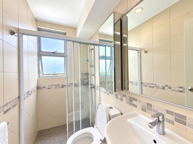 Goldhill Towers, 38 Goldhill Avenue, Newton / Novena, 3 Bedrooms, 1,572 sqft, Apartment For Rent, by Edward Tang, 500281139 - Bathroom - PropertyGuru.com.sg