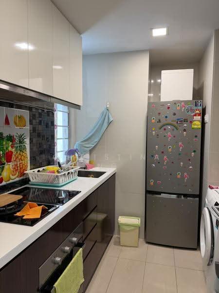 Rezi 3Two, 48 Lorong 32 Geylang, Eunos / Geylang / Paya Lebar, 3 Bedrooms, 969 sqft, Apartment For Sale, by Christina Ng, 500281181 - Kitchen - PropertyGuru.com.sg