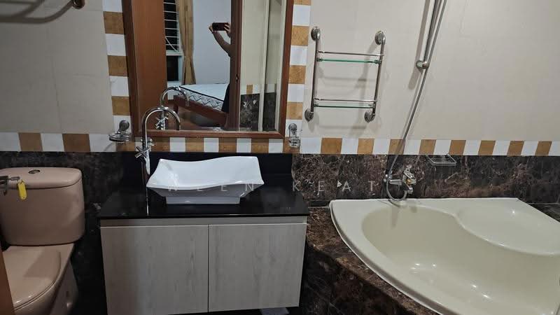 Guilin View, 20 Bukit Batok Street 52, Dairy Farm / Bukit Panjang / Choa Chu Kang, Room Rental, 1,200 sqft, Condominium For Rent, by Ween Keat, 500281192 - Bathroom - PropertyGuru.com.sg