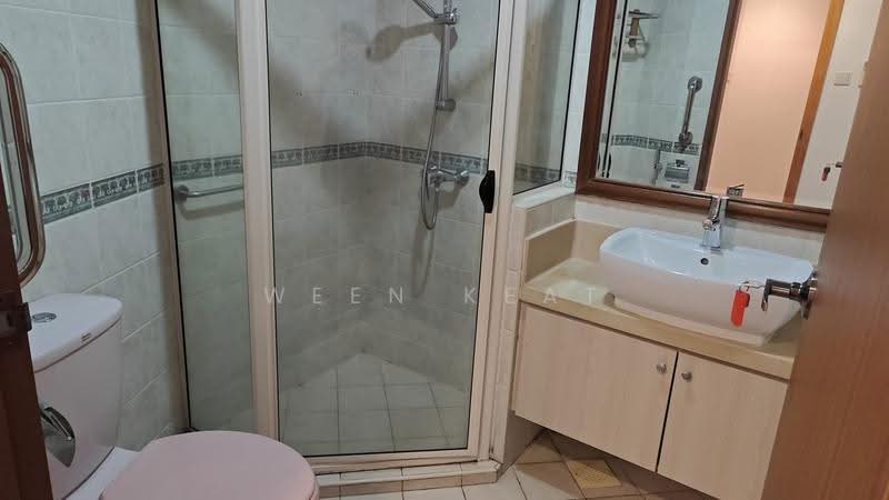 Guilin View, 20 Bukit Batok Street 52, Dairy Farm / Bukit Panjang / Choa Chu Kang, Room Rental, 1,200 sqft, Condominium For Rent, by Ween Keat, 500281192 - Bathroom - PropertyGuru.com.sg