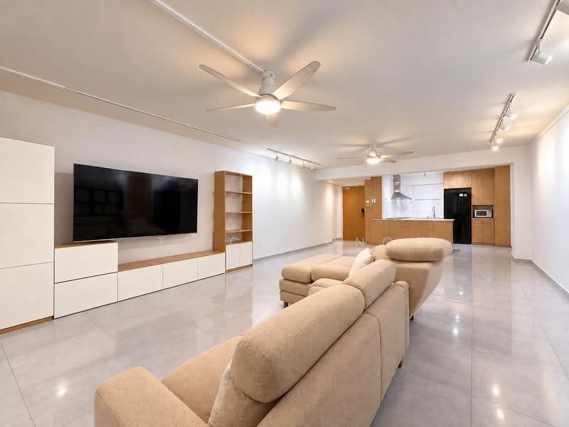 626 Choa Chu Kang Street 62, 626 Choa Chu Kang Street 62, Dairy Farm / Bukit Panjang / Choa Chu Kang, 3 Bedrooms, 1,302 sqft, HDB Flat For Sale, by Tricia Ong, 500281224 - Living Room - PropertyGuru.com.sg
