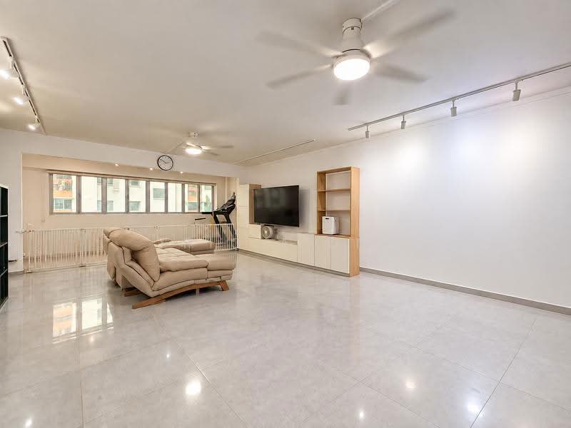 626 Choa Chu Kang Street 62, 626 Choa Chu Kang Street 62, Dairy Farm / Bukit Panjang / Choa Chu Kang, 3 Bedrooms, 1,302 sqft, HDB Flat For Sale, by Tricia Ong, 500281224 - Living Room - PropertyGuru.com.sg