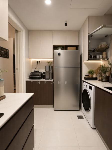The Linc, 7 Lincoln Road, Newton / Novena, 3 Bedrooms, 1,141 sqft, Condominium For Sale, by Theone ., 500281232 - Modern kitchen - PropertyGuru.com.sg