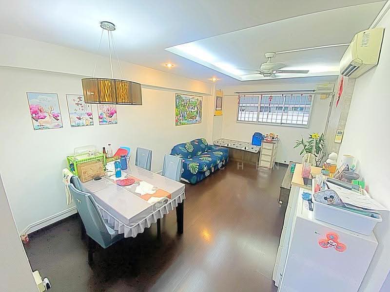 222 Tampines Street 24, 222 Tampines Street 24, Pasir Ris / Tampines, 2 Bedrooms, 786 sqft, HDB Flat For Sale, by Eugene Chen, 500281234 - Living Room - PropertyGuru.com.sg