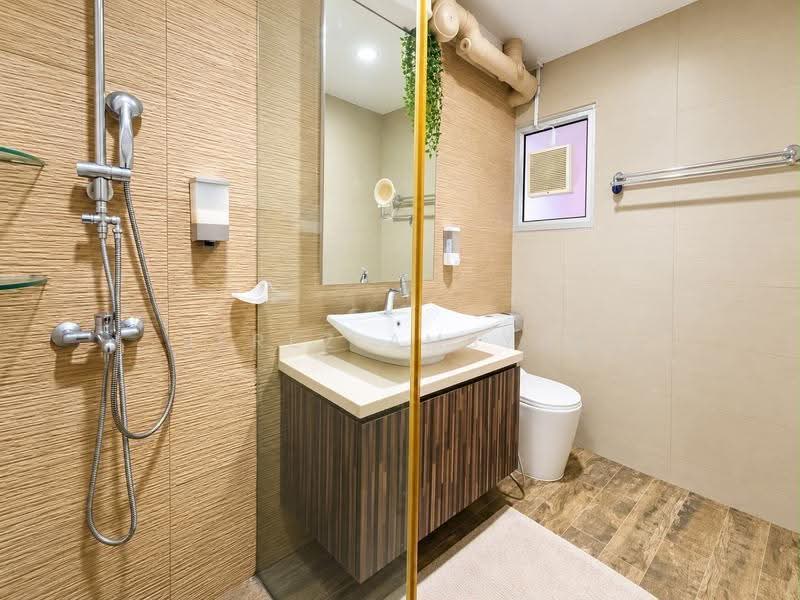 612 Elias Road, 612 Elias Road, Pasir Ris / Tampines, 4 Bedrooms, 1,442 sqft, HDB Flat For Sale, by Jerez Amsyar, 500281239 - Bathroom - PropertyGuru.com.sg