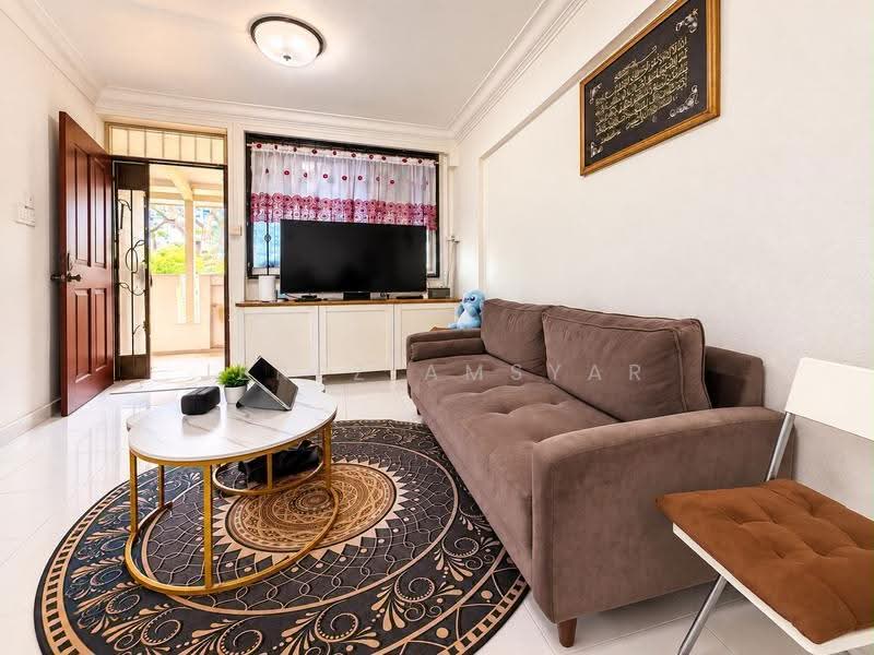 317 Bukit Batok Street 32, 317 Bukit Batok Street 32, Dairy Farm / Bukit Panjang / Choa Chu Kang, 2 Bedrooms, 688 sqft, HDB Flat For Sale, by Jerez Amsyar, 500281247 - Living Room - PropertyGuru.com.sg