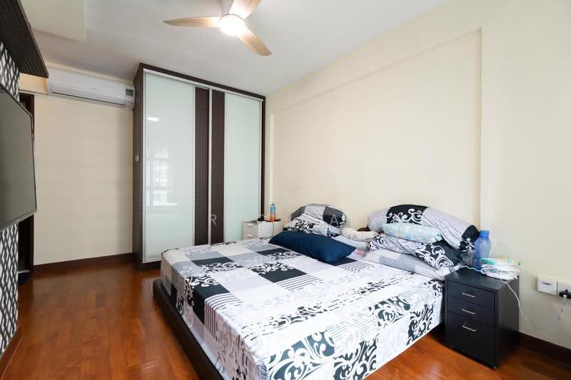 175A Corporation Tiara, 175A Yung Kuang Road, Boon Lay / Jurong / Tuas, 3 Bedrooms, 1,216 sqft, HDB Flat For Sale, by Eric Fam, 500281251 - Master Bedroom - PropertyGuru.com.sg