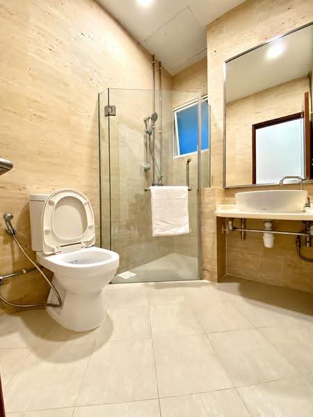 Chelsea Lodge, 300 Tanjong Katong Road, East Coast / Marine Parade, Room Rental, 120 sqft, Condominium For Rent, by Kenny Loh, 500281255 - Bathroom - PropertyGuru.com.sg