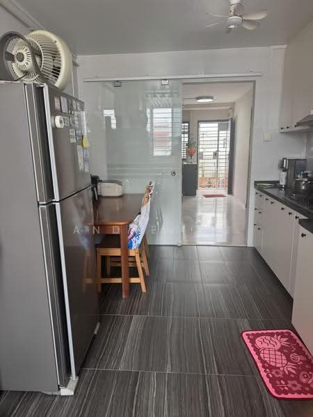 412 Tampines Street 41, 412 Tampines Street 41, Pasir Ris / Tampines, Room Rental, 270 sqft, HDB Flat For Rent, by Andrew Se, 500281258 - PropertyGuru.com.sg