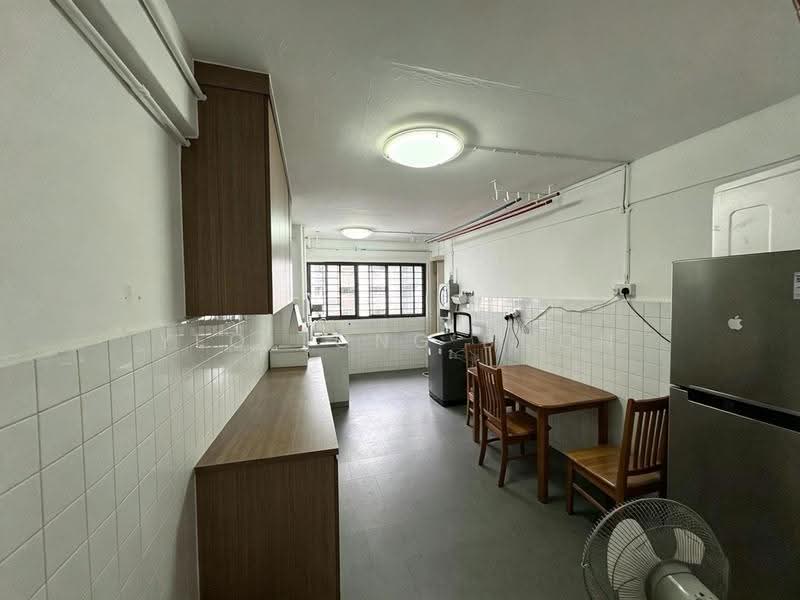 526 Bedok North Street 3, 526 Bedok North Street 3, Bedok / Upper East Coast, 2 Bedrooms, 721 sqft, HDB Flat For Sale, by Yeo Tong Boon, 500281259 - Kitchen - PropertyGuru.com.sg