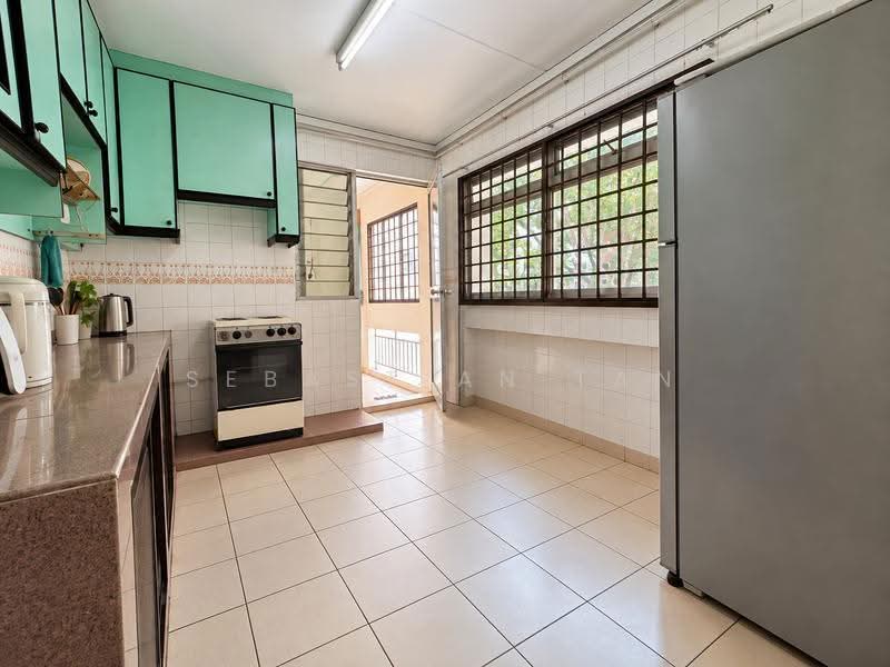 507 Choa Chu Kang Street 51, 507 Choa Chu Kang Street 51, Dairy Farm / Bukit Panjang / Choa Chu Kang, 3 Bedrooms, 1,367 sqft, HDB Flat For Sale, by Sebastian Tan, 500281263 - Kitchen - PropertyGuru.com.sg