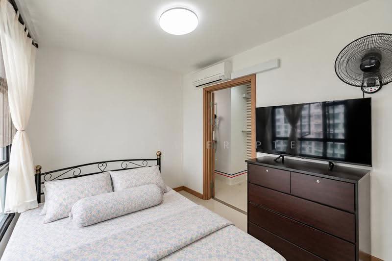 413C Northshore Drive, 413C Northshore Drive, Hougang / Punggol / Sengkang, 2 Bedrooms, 721 sqft, HDB Flat For Sale, by Aileen Chew, 500281267 - Bedroom - PropertyGuru.com.sg