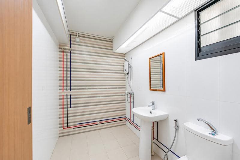 413C Northshore Drive, 413C Northshore Drive, Hougang / Punggol / Sengkang, 2 Bedrooms, 721 sqft, HDB Flat For Sale, by Aileen Chew, 500281267 - Bathroom - PropertyGuru.com.sg