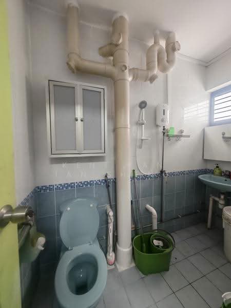 7 Teck Whye Avenue, 7 Teck Whye Avenue, Dairy Farm / Bukit Panjang / Choa Chu Kang, 3 Bedrooms, 1,420 sqft, HDB Flat For Sale, by Kent Tan Ian Sheng, 500281269 - Bathroom - PropertyGuru.com.sg