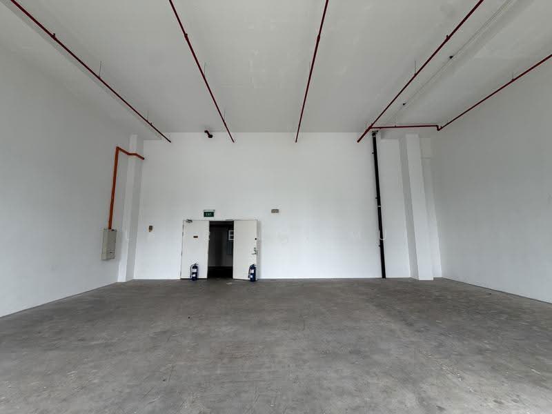 Citilink Warehouse Complex, 102E Pasir Panjang Road, Buona Vista / West Coast / Clementi New Town, 1,195 sqft, Light Industrial (B1) For Rent, by Lawrence Mui, 500281274 - Entrance - CommercialGuru.com.sg