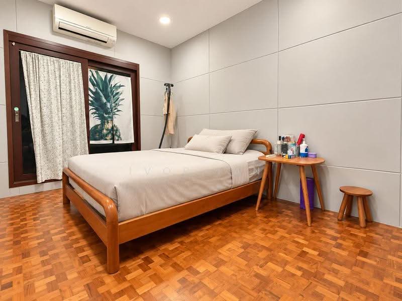 MacPherson Garden Estate, Jalan Gembira, Macpherson / Potong Pasir, 2 Bedrooms, 1,200 sqft, Terraced House For Sale, by Ivor Tan, 500281277 - Bedroom - PropertyGuru.com.sg