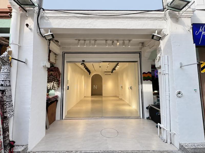 Haji Lane, Beach Road / Bugis / Rochor, 450 sqft, Shop / Shophouse For Rent, by Eugene Tan, 500281278 - Exterior - CommercialGuru.com.sg