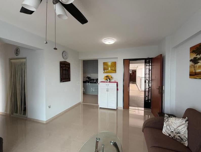 50 Commonwealth Drive, 50 Commonwealth Drive, Alexandra / Commonwealth, Room Rental, 150 sqft, HDB Flat For Rent, by Wee Chye Heng (Alan Wee), 500281285 - Living Room - PropertyGuru.com.sg
