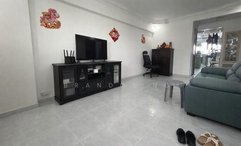 436 Tampines Street 43, 436 Tampines Street 43, Pasir Ris / Tampines, 2 Bedrooms, 807 sqft, HDB Flat For Sale, by Brandon Ng, 500281288 - Living Room - PropertyGuru.com.sg