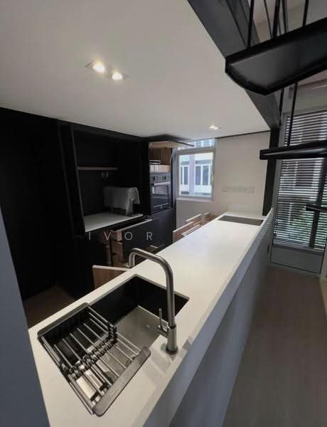 The Greenwich, 1 Seletar Road, Seletar / Yio Chu Kang, 1 Bedroom, 603 sqft, Condominium For Sale, by Ivor Tan, 500281290 - Kitchen - PropertyGuru.com.sg
