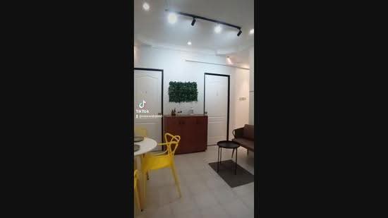 The Riverside Piazza, 11 Keng Cheow Road, Boat Quay / Raffles Place / Marina, Room Rental, 250 sqft, Condominium For Rent, by Rachel Tan, 500281292 - PropertyGuru.com.sg