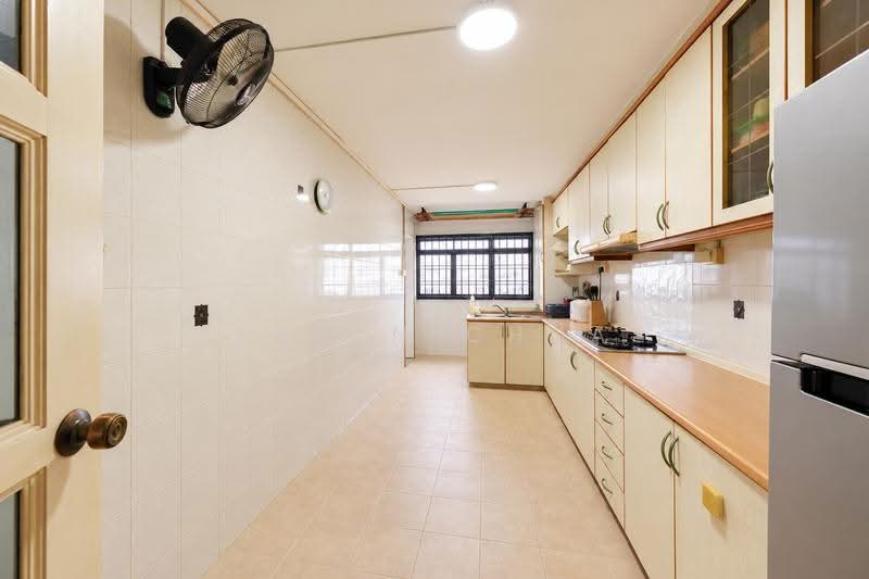 347 Ubi Avenue 1, 347 Ubi Avenue 1, Eunos / Geylang / Paya Lebar, 3 Bedrooms, 1,119 sqft, HDB Flat For Sale, by Karen Chua, 500281299 - Kitchen - PropertyGuru.com.sg
