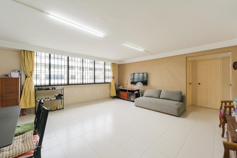 347 Ubi Avenue 1, 347 Ubi Avenue 1, Eunos / Geylang / Paya Lebar, 3 Bedrooms, 1,119 sqft, HDB Flat For Sale, by Karen Chua, 500281299 - Living Room - PropertyGuru.com.sg