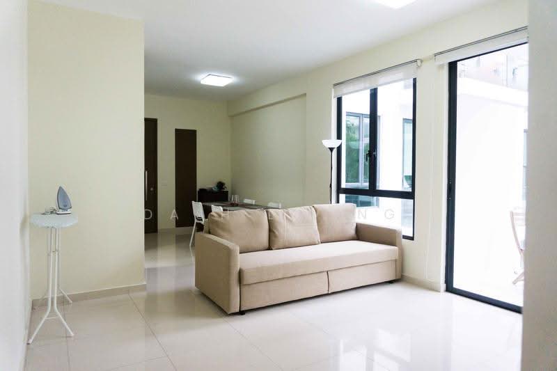The Estrella, 342 PASIR PANJANG ROAD, Buona Vista / West Coast / Clementi New Town, Room Rental, 174 sqft, Condominium For Rent, by Dash Living, 500281305 - Living Room - PropertyGuru.com.sg
