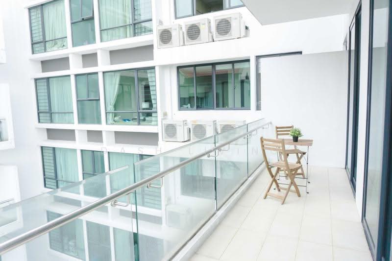 The Estrella, 342 PASIR PANJANG ROAD, Buona Vista / West Coast / Clementi New Town, Room Rental, 174 sqft, Condominium For Rent, by Dash Living, 500281305 - Balcony - PropertyGuru.com.sg