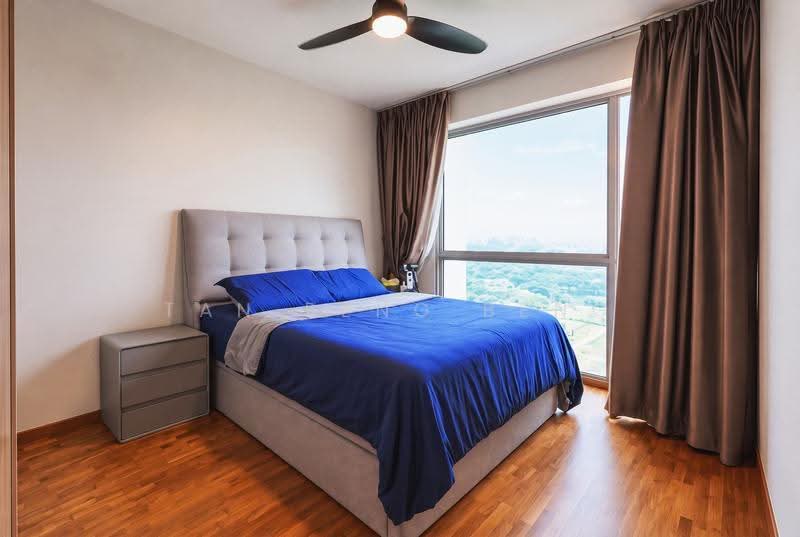 FLO Residence, Punggol Field Walk, Hougang / Punggol / Sengkang, 2 Bedrooms, 786 sqft, Condominium For Sale, by Tan Beng Beng, 500281317 - Bedroom - PropertyGuru.com.sg