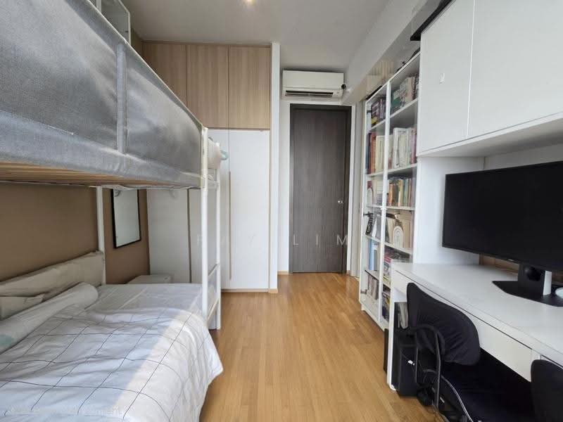 The Clement Canopy, 16 Clementi Avenue 1, Buona Vista / West Coast / Clementi New Town, 3 Bedrooms, 1,141 sqft, Condominium For Rent, by Fay Lim, 500281319 - Junior Bedroom Ensuite - PropertyGuru.com.sg