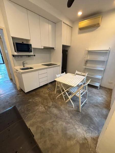 Double Storey Shophouse Unit in Joo Chiat, East Coast / Marine Parade, 1 Bedroom, 700 sqft, Conservation House For Rent, by Yen Tan, 500281325 - Kitchen - PropertyGuru.com.sg