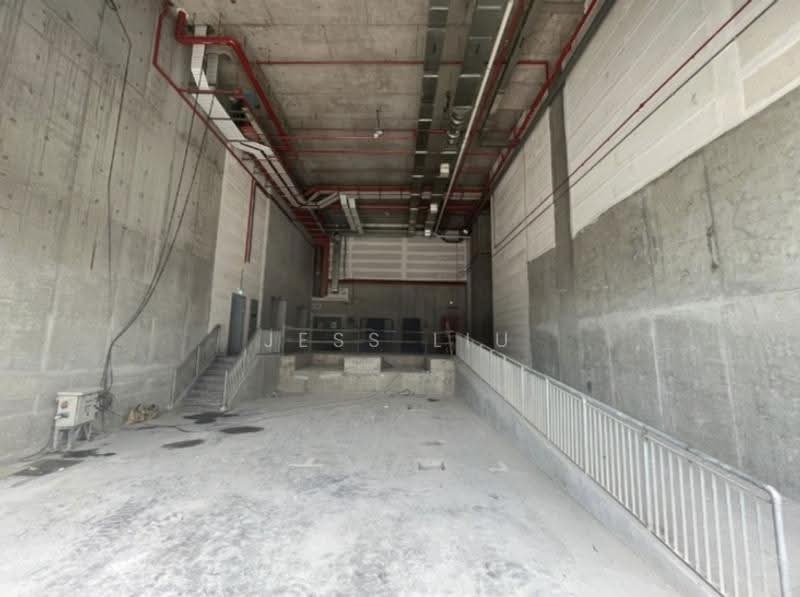 2F Jalan Papan, 2F Jalan Papan, Boon Lay / Jurong / Tuas, 19,435 sqft, Factory / Workshop (B2) For Rent, by Jess Liu, 500281326 - Loading/Unloading Bay with Dock Leveller - CommercialGuru.com.sg