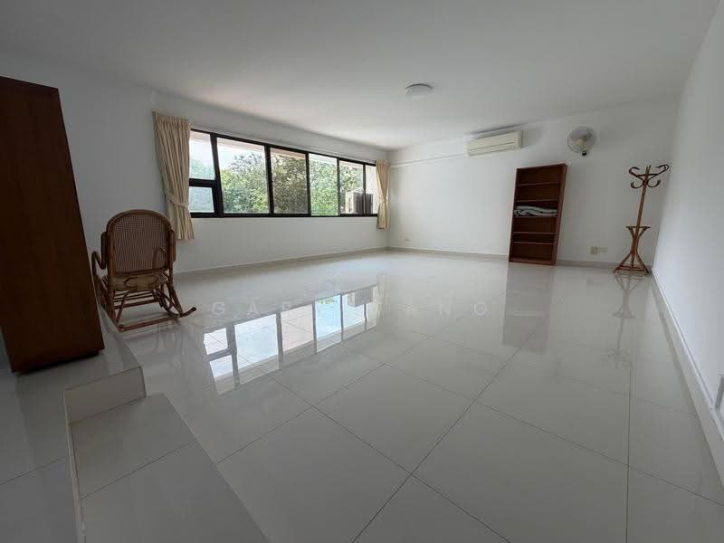 Villa Des Flores, 125 Whitley Road, Newton / Novena, 4 Bedrooms, 1,950 sqft, Condominium For Rent, by Gary Tang, 500281336 - Living Room - PropertyGuru.com.sg