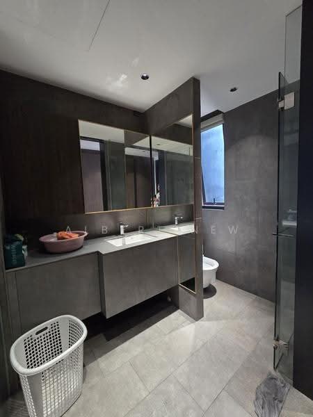 Midtown Modern, 16 Tan Quee Lan Street, Beach Road / Bugis / Rochor, 4 Bedrooms, 1,808 sqft, Condominium For Sale, by Albert New, 500281346 - Bathroom - PropertyGuru.com.sg