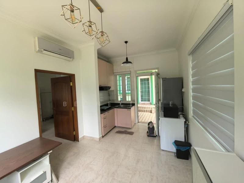 Bin Chang Rise, Ang Mo Kio / Bishan / Thomson, Studio, 450 sqft, Terraced House For Rent, by Bennett Lee, 500281352 - Kitchen - PropertyGuru.com.sg